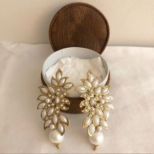 Amazing gold & pearl earrings from India